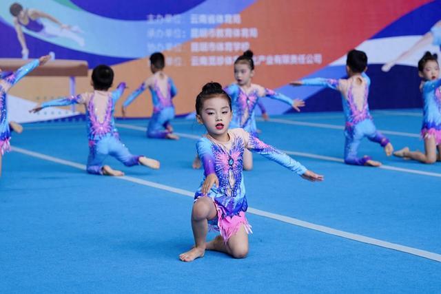 少年体操项, 学校协办, 比赛引入与