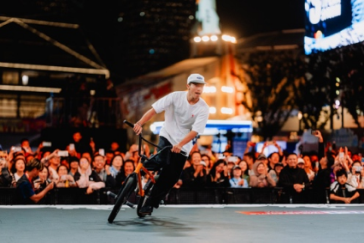 品牌的关键, 达与互动体 品牌的关键, 达与互动体